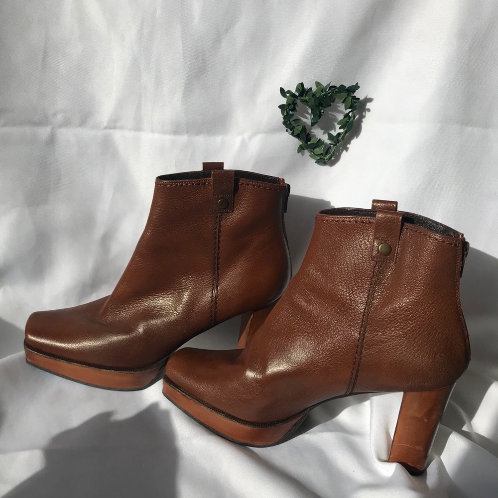 Stuart Weitzman ankle boots - Picture 8 of 15
